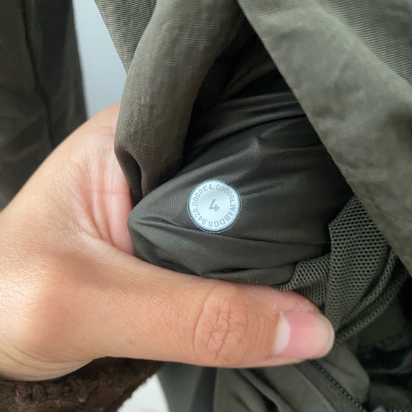 Reversible bomber jacket - Picture 3 of 6